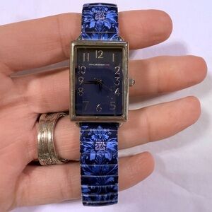 Isaac Mizrahi Navy Floral Strap Watch